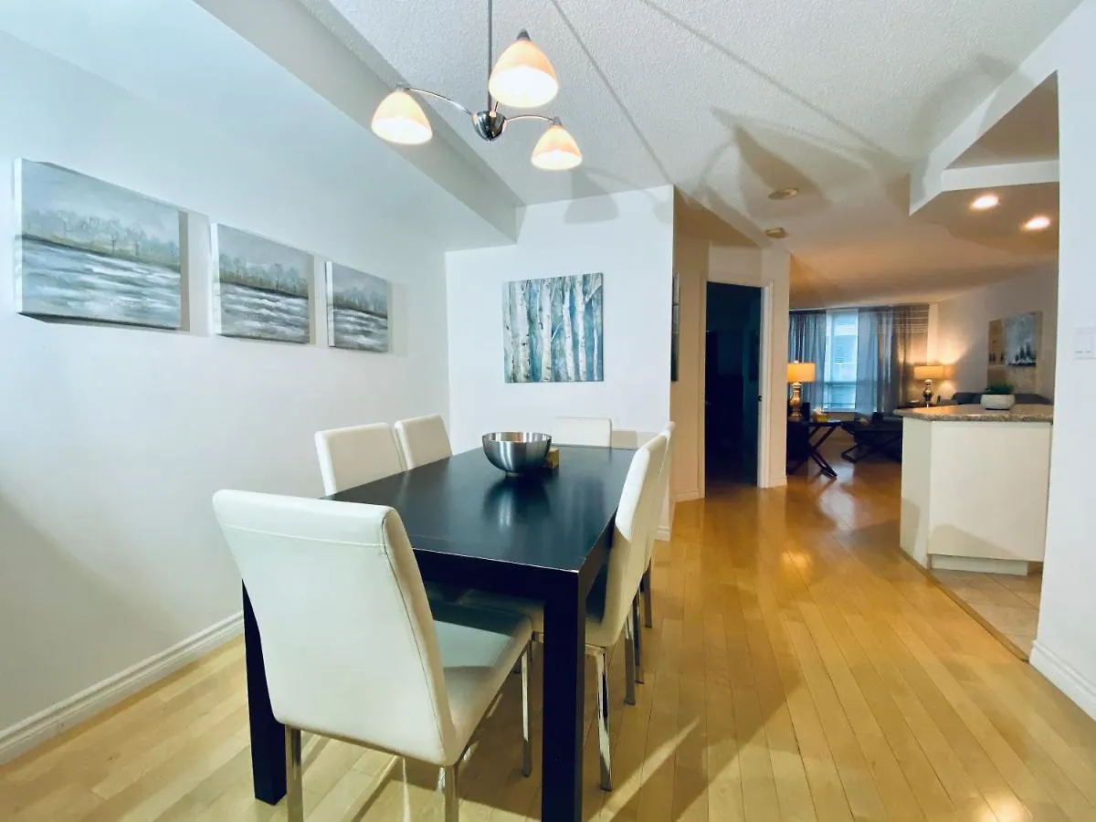 City Stay Condos - Downtown Toronto, Simcoe Street Apartment